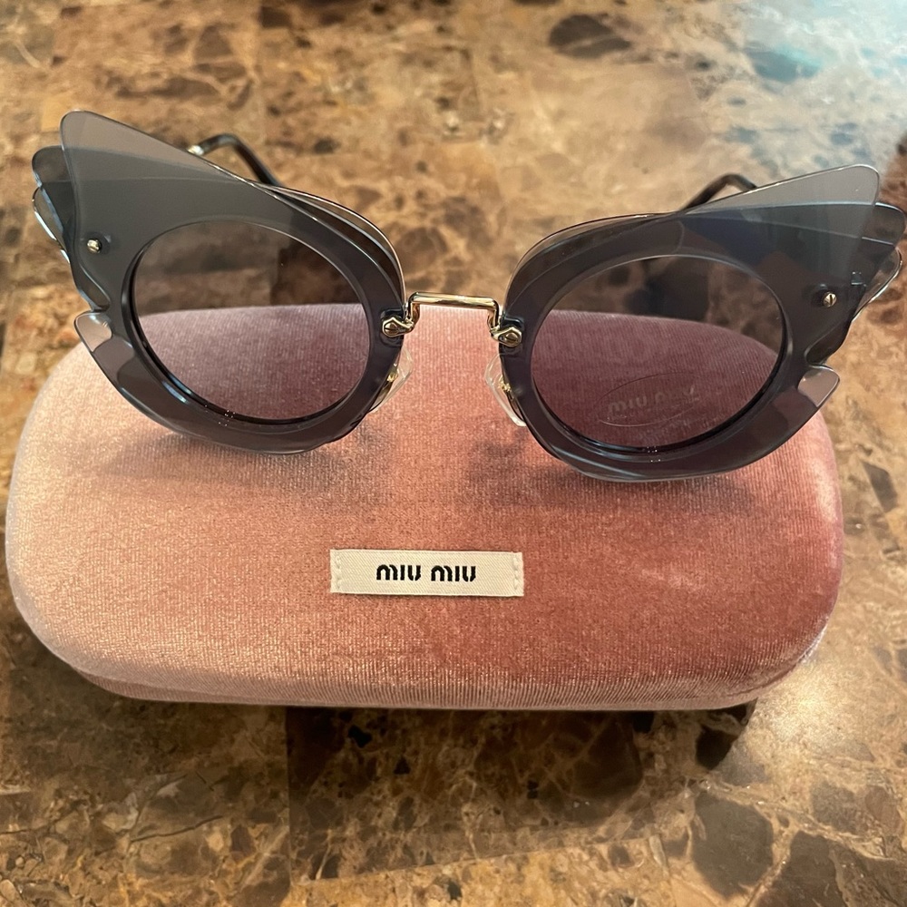 Miu miu -Layered Butterfly sunglasses